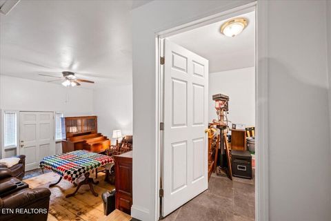 Tiny photo for 1851 Seals Rd, New Tazewell, TN 37825 (MLS # 1336772)