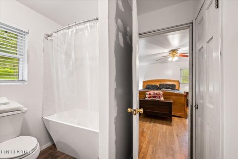 Tiny photo for 1851 Seals Rd, New Tazewell, TN 37825 (MLS # 1336772)