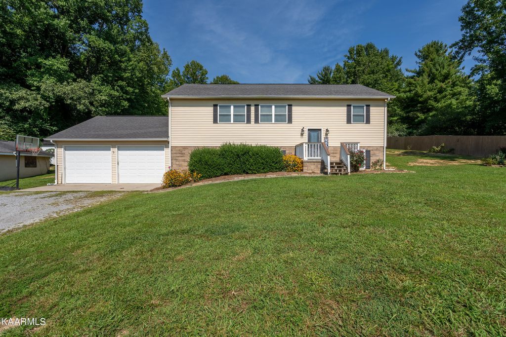 Photo of 169 Flat Fork Rd, Wartburg, TN 37887 (MLS # 1236952)