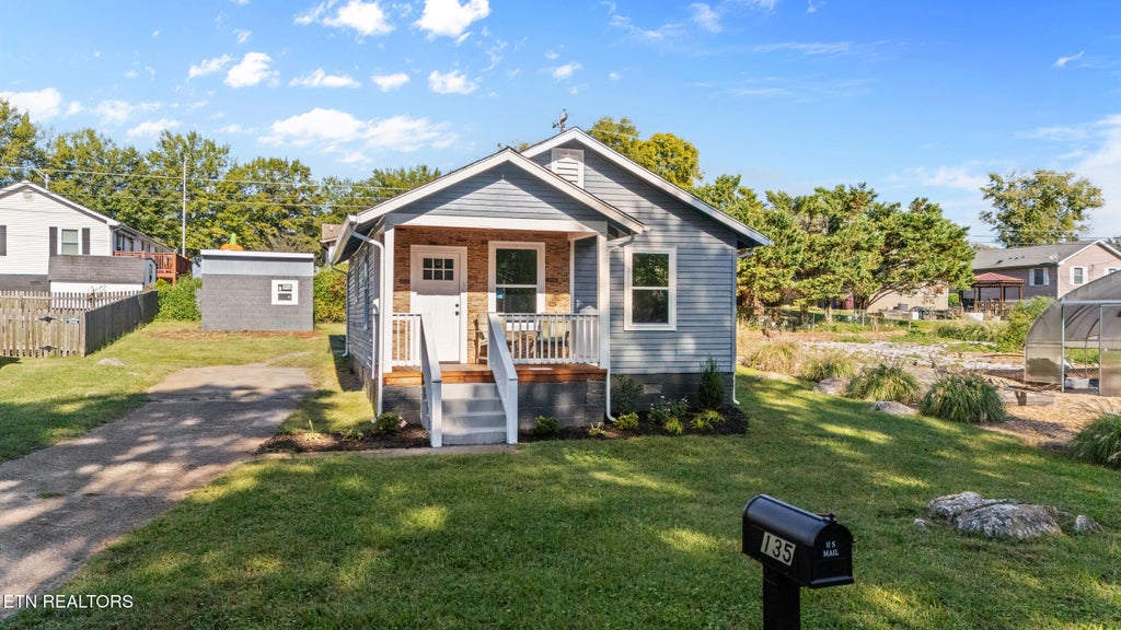 Photo of 135 Volta St, Alcoa, TN 37701 (MLS # 1358059)