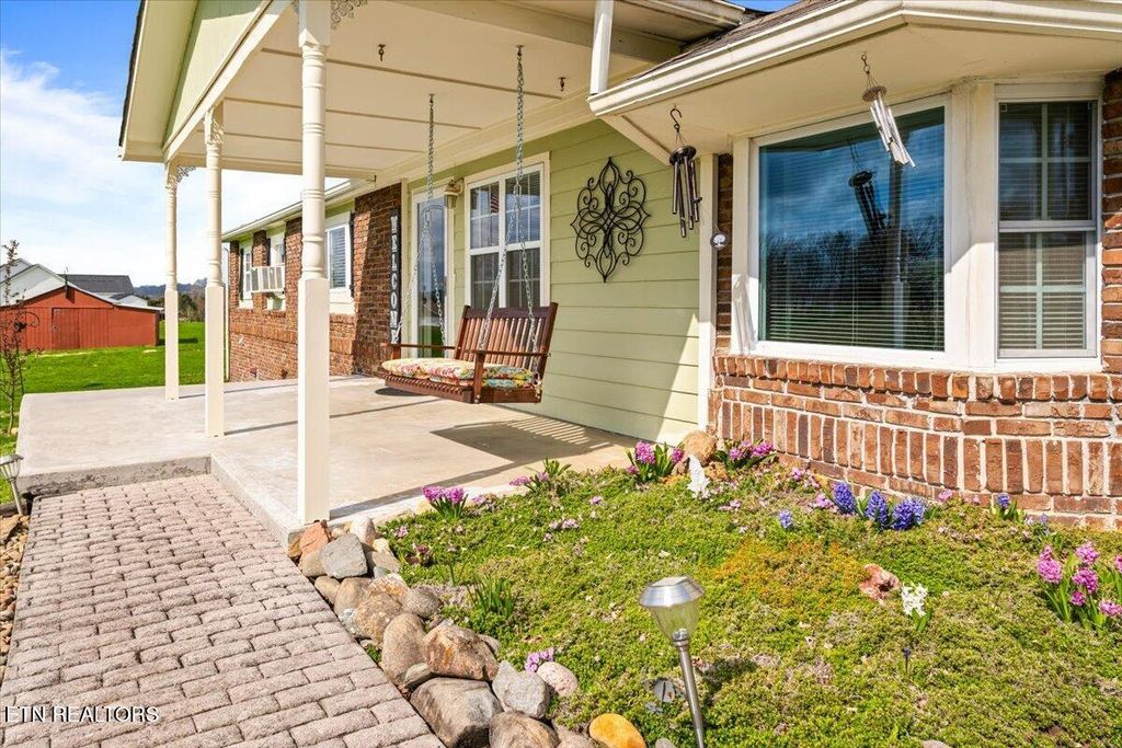 Photo of 9137 E Emory Rd, Corryton, TN 37721 (MLS # 1332706)