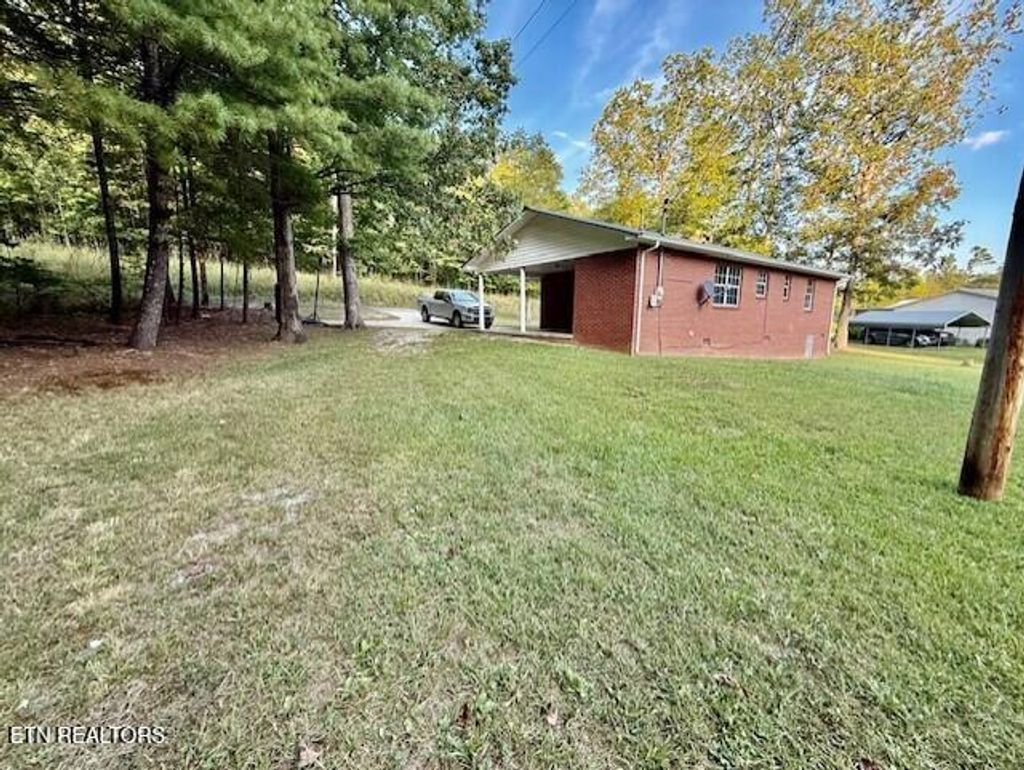 Photo of 3561 Grave Hill Rd, Oneida, TN 37841 (MLS # 1319813)
