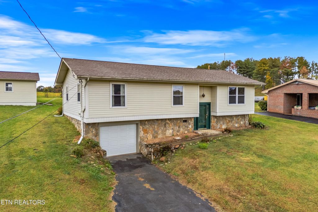 Photo of 1515 Baileyton Rd, Greeneville, TN 37745 (MLS # 1320547)