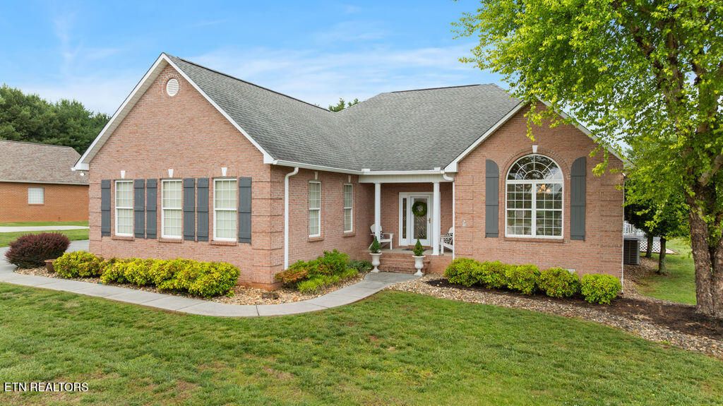 Photo of 2573 Creekstone Circle, Maryville, TN 37804 (MLS # 1340079)