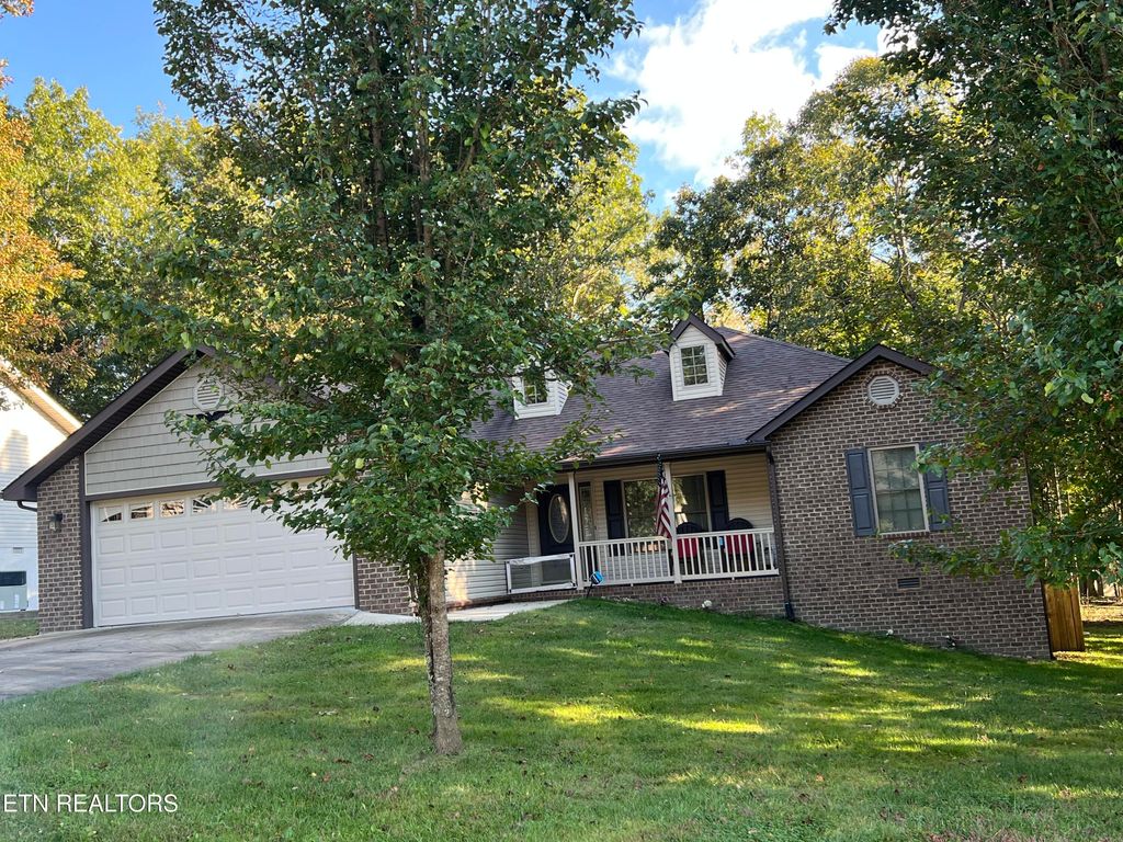 Photo of 157 Exeter Drive, Crossville, TN 38558 (MLS # 1317594)