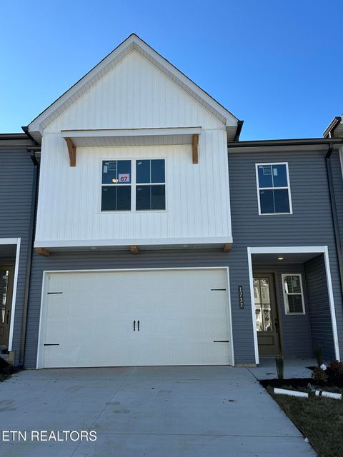 1737 Lateglow Way Knoxville TN 37931