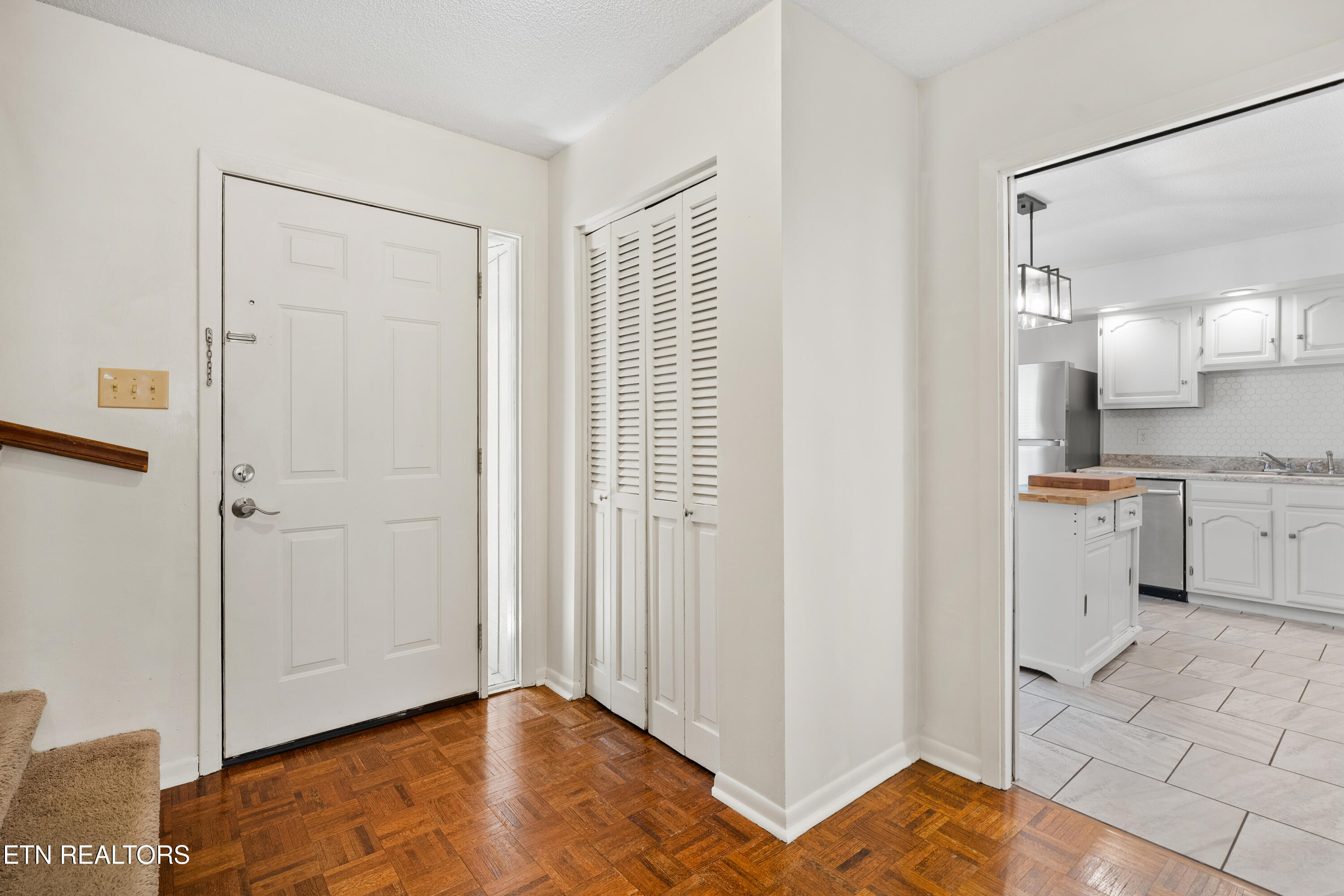 8707 Olde Colony Tr 17