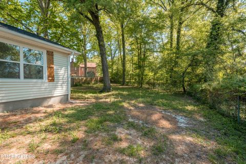 Tiny photo for 141 W Gettysburg Ave, Oak Ridge, TN 37830 (MLS # 1337719)