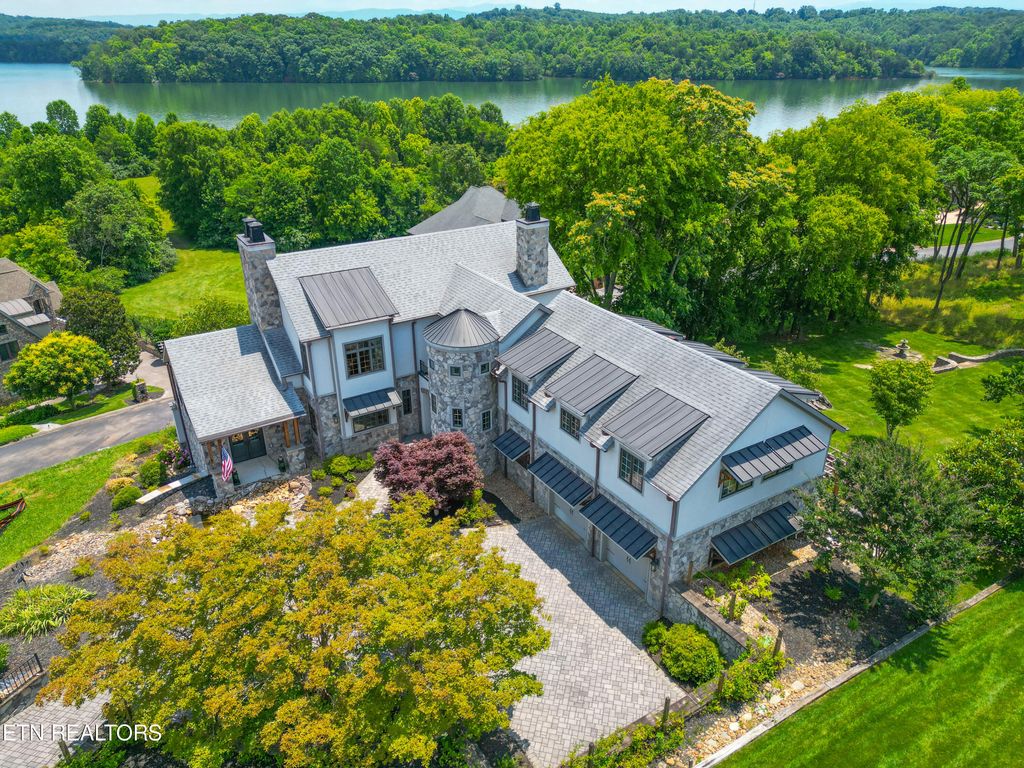 Photo of 160 Song Sparrow Lane, Vonore, TN 37885 (MLS # 1266770)