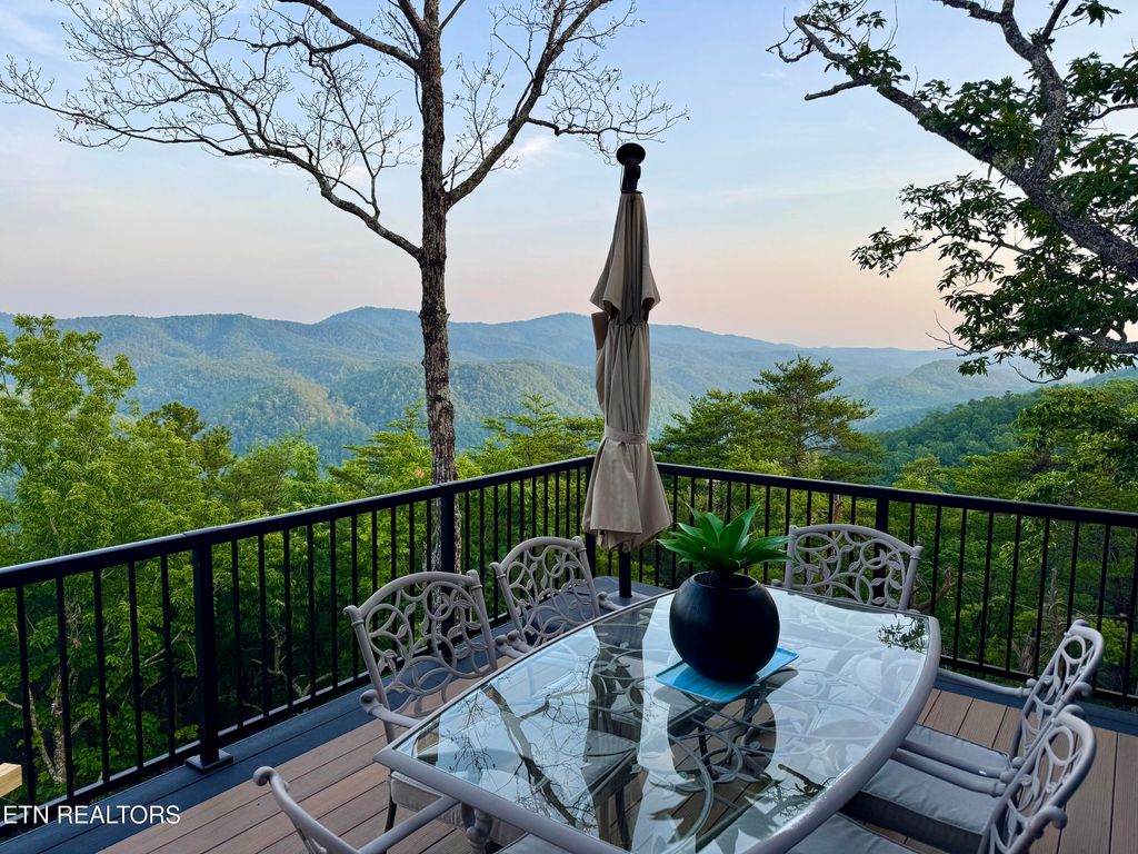 Photo of 514 Steer Creek Rd, Tellico Plains, TN 37385 (MLS # 1305708)