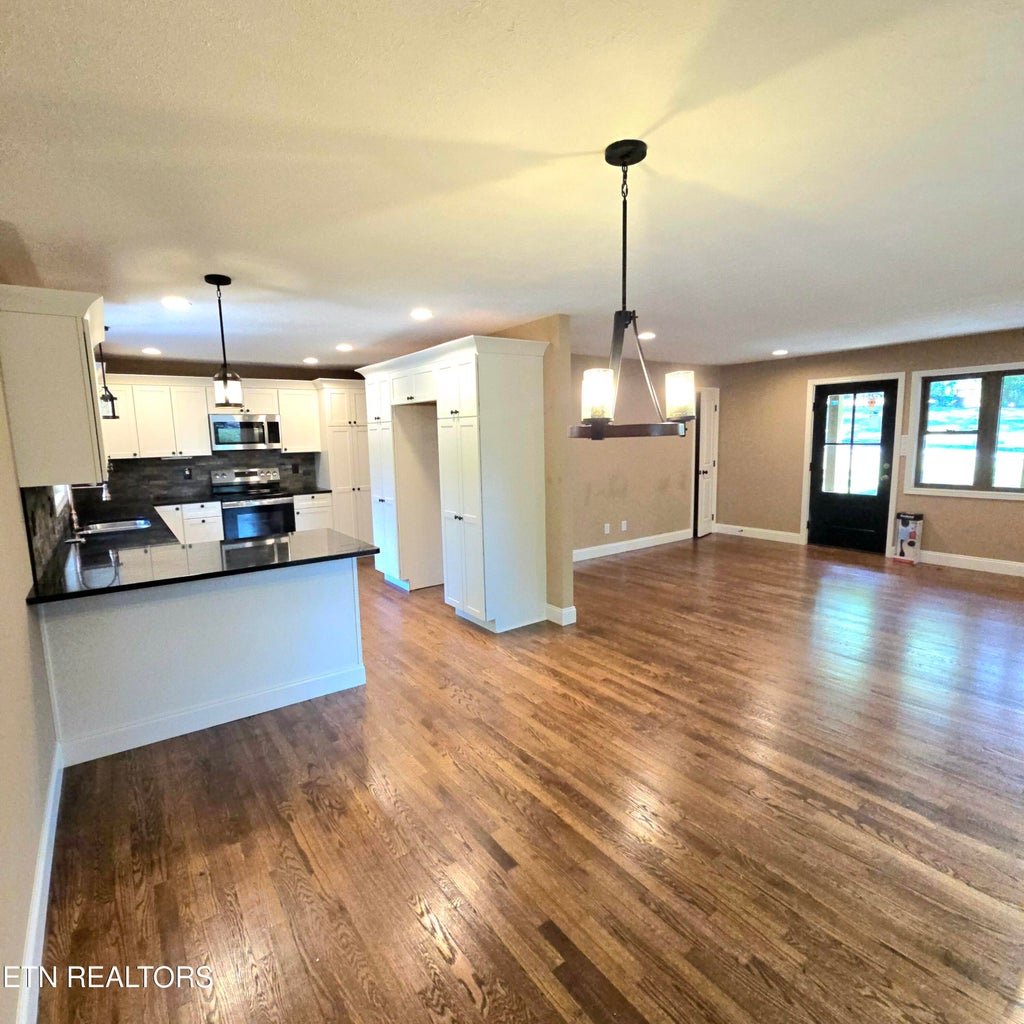 Photo of 108 Hickory Drive, Maryville, TN 37804 (MLS # 1353496)