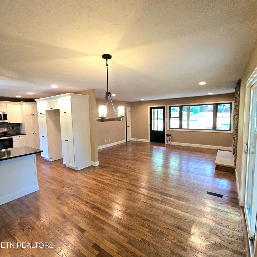Photo of 108 Hickory Drive, Maryville, TN 37804 (MLS # 1353496)