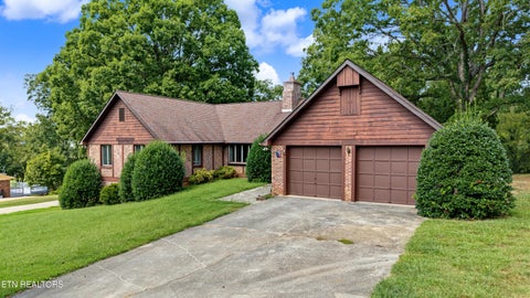 Tiny photo for 3911 Riverview Drive, Maryville, TN 37804 (MLS # 1355818)
