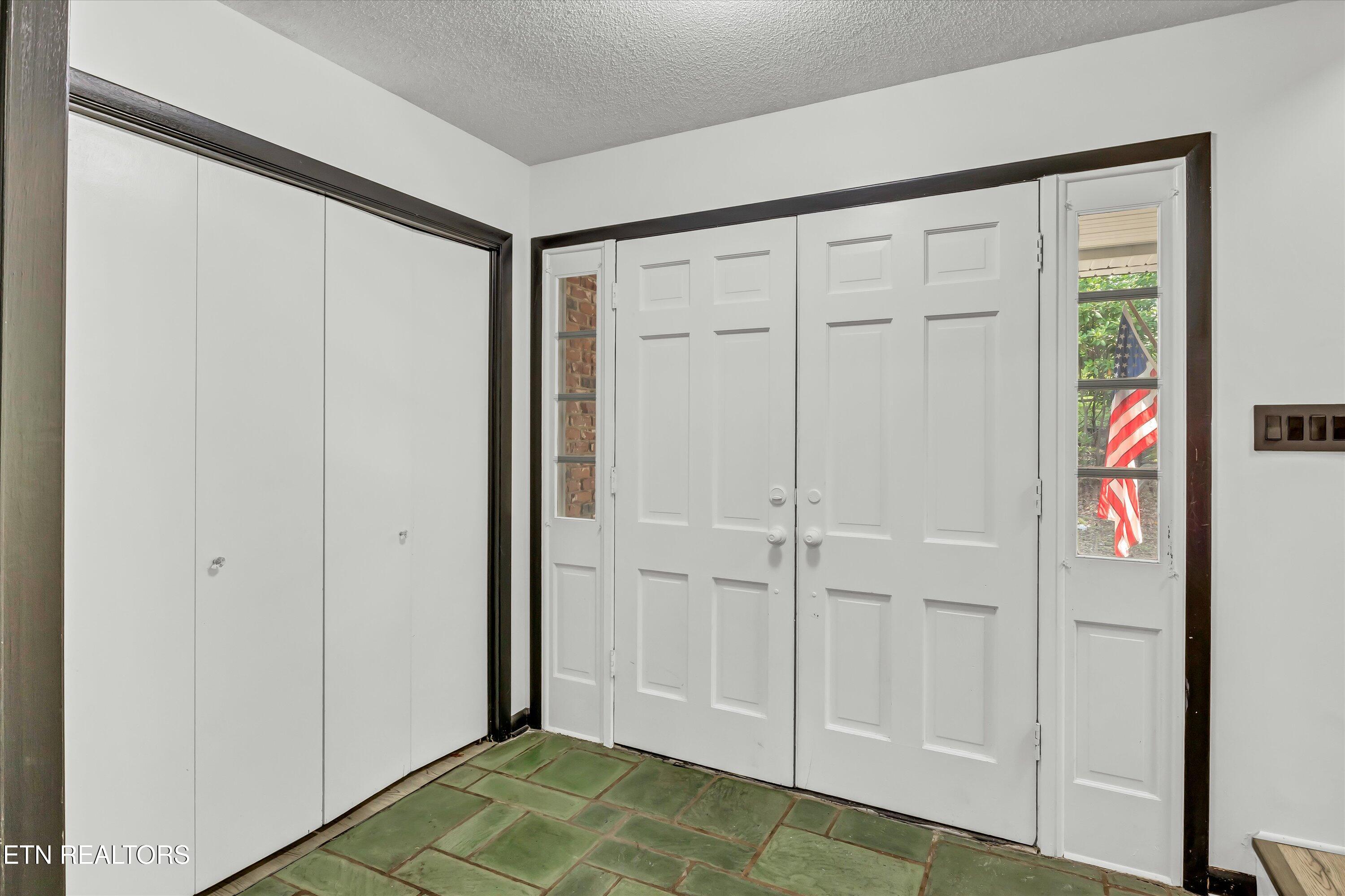 31 Windhaven Lane