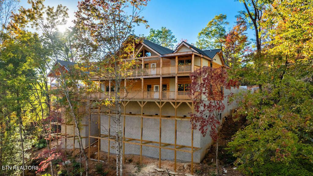 Photo of 333 Elia Way, Sevierville, TN 37876 (MLS # 1319743)