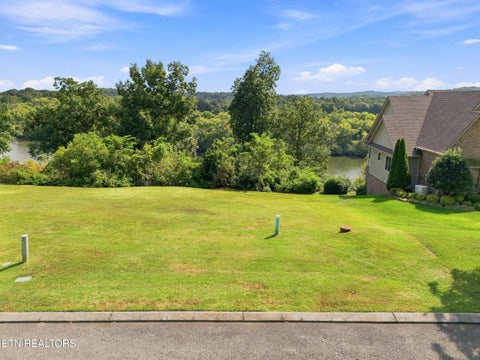 Photo of 231 Waters Edge Way, Lenoir City, TN 37771 (MLS # 1355163)