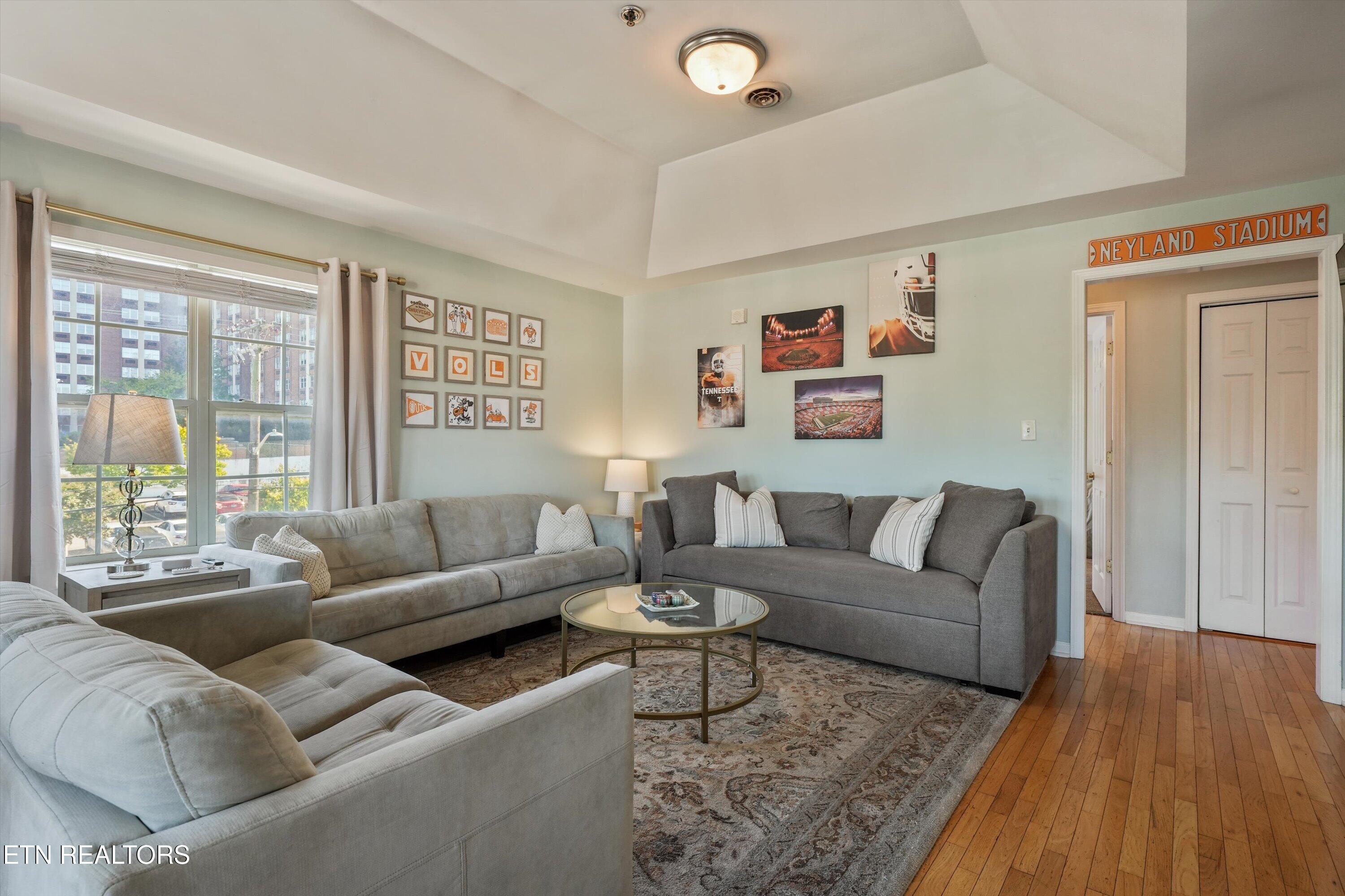 1628 Queen Anne Way