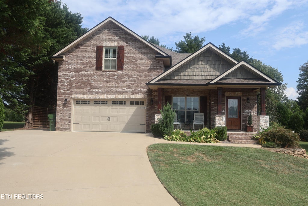 Photo of 3771 Sheldon Place, Maryville, TN 37803 (MLS # 1356739)