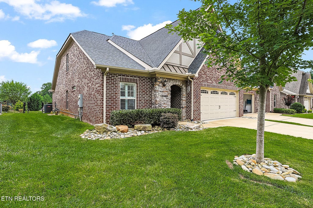 Photo of 416 Grove Branch Lane, Knoxville, TN 37922 (MLS # 1349724)