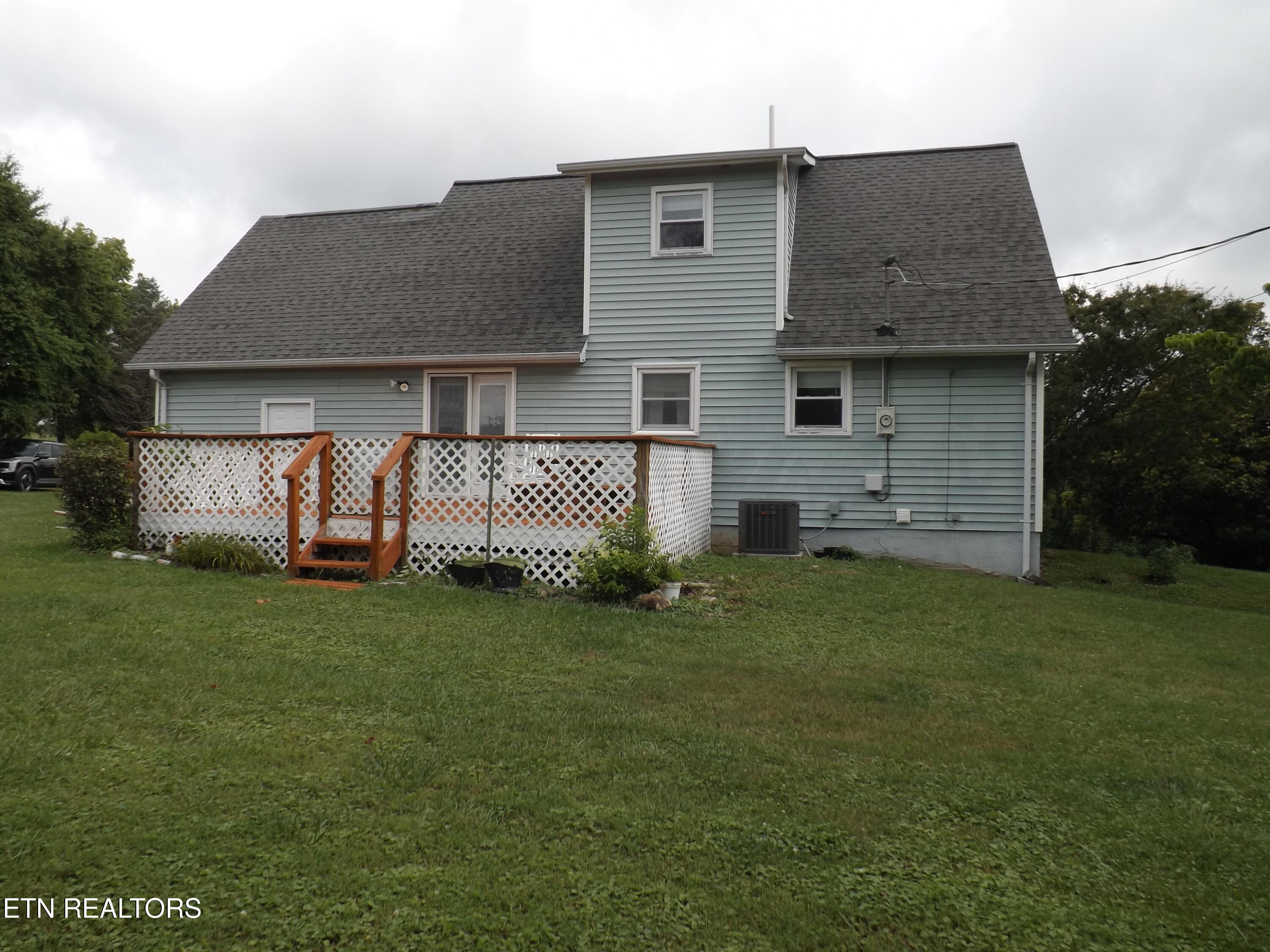 590 Cave Springs Rd
