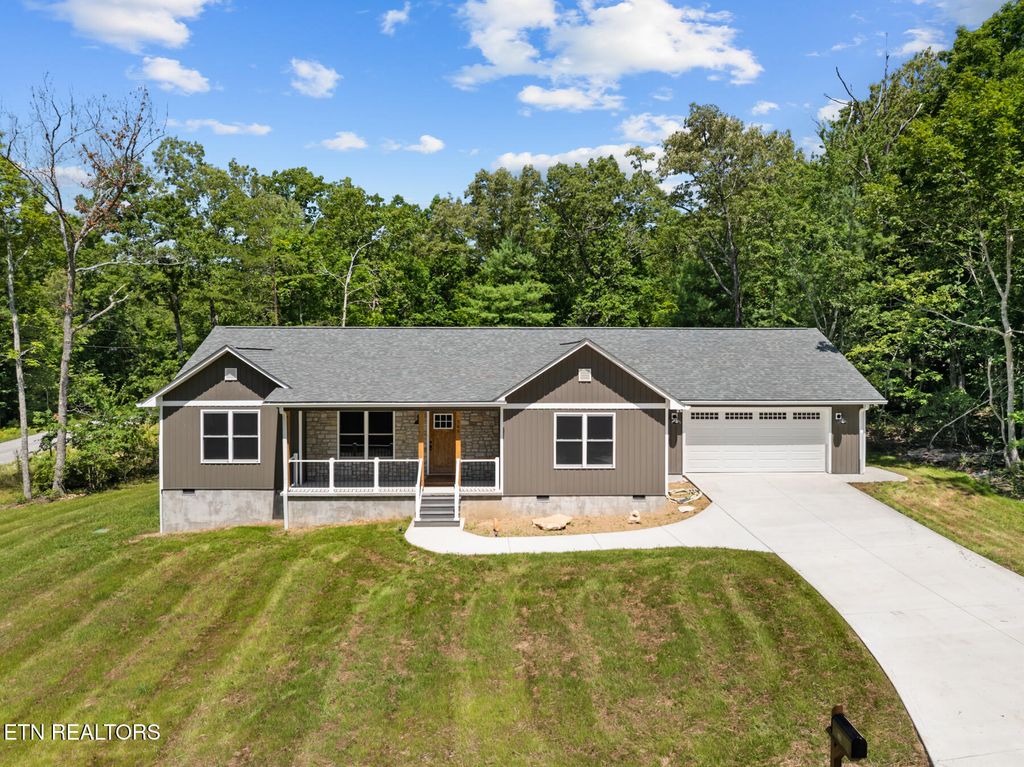 Photo of 509 Yuma Dr. Dr, Crossville, TN 38572 (MLS # 1342761)