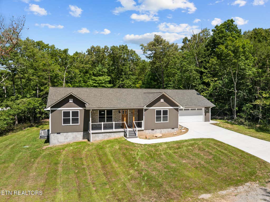 Photo of 509 Yuma Dr. Dr, Crossville, TN 38572 (MLS # 1342761)