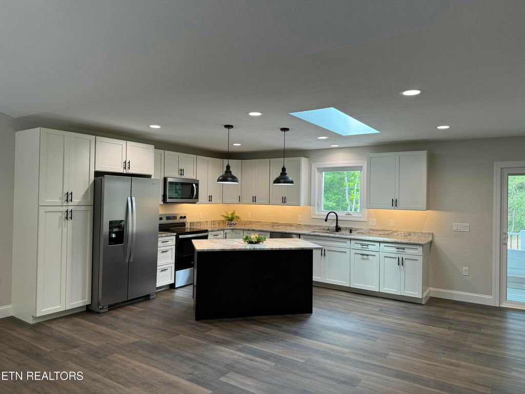 Photo of 509 Yuma Dr. Dr, Crossville, TN 38572 (MLS # 1342761)