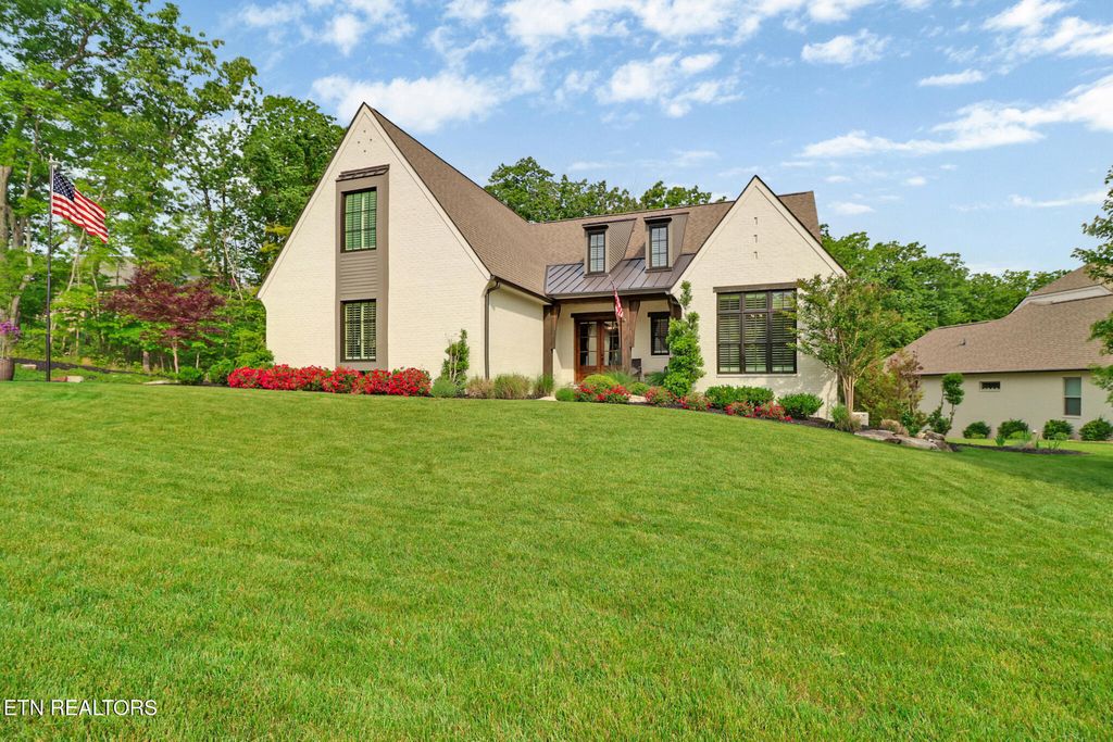 Photo of 109 Chestnut Ridge Court, Crossville, TN 38558 (MLS # 1330211)