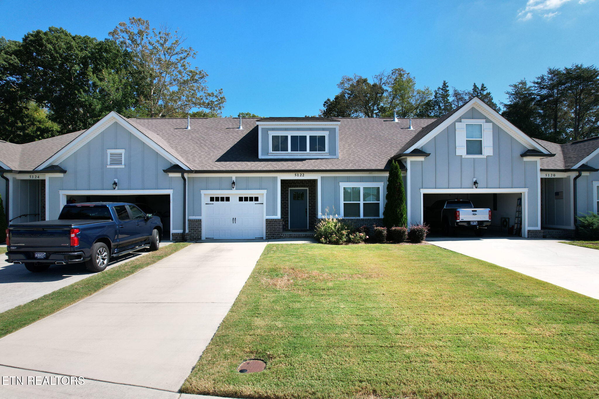 5122 Meadowbend Drive