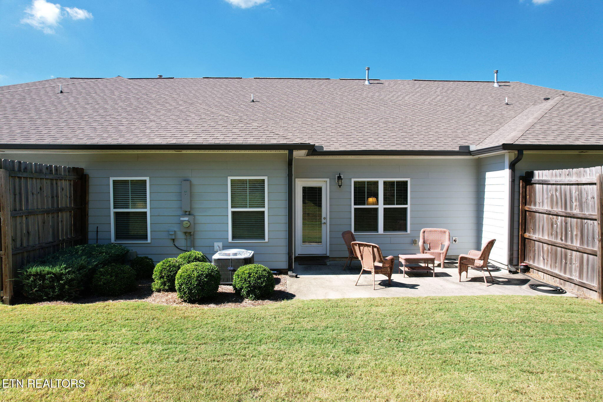 5122 Meadowbend Drive