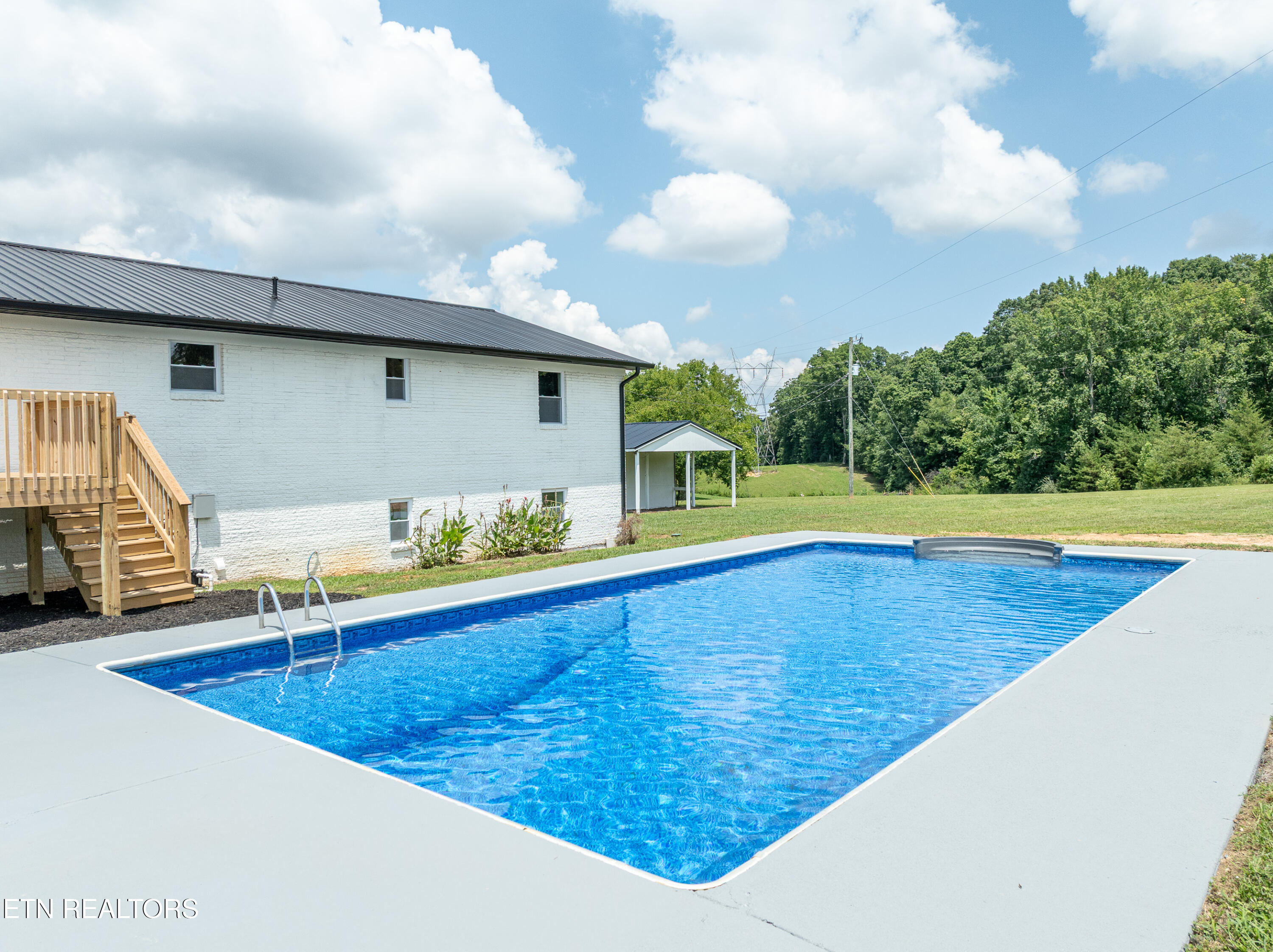 558 Hopewell Rd