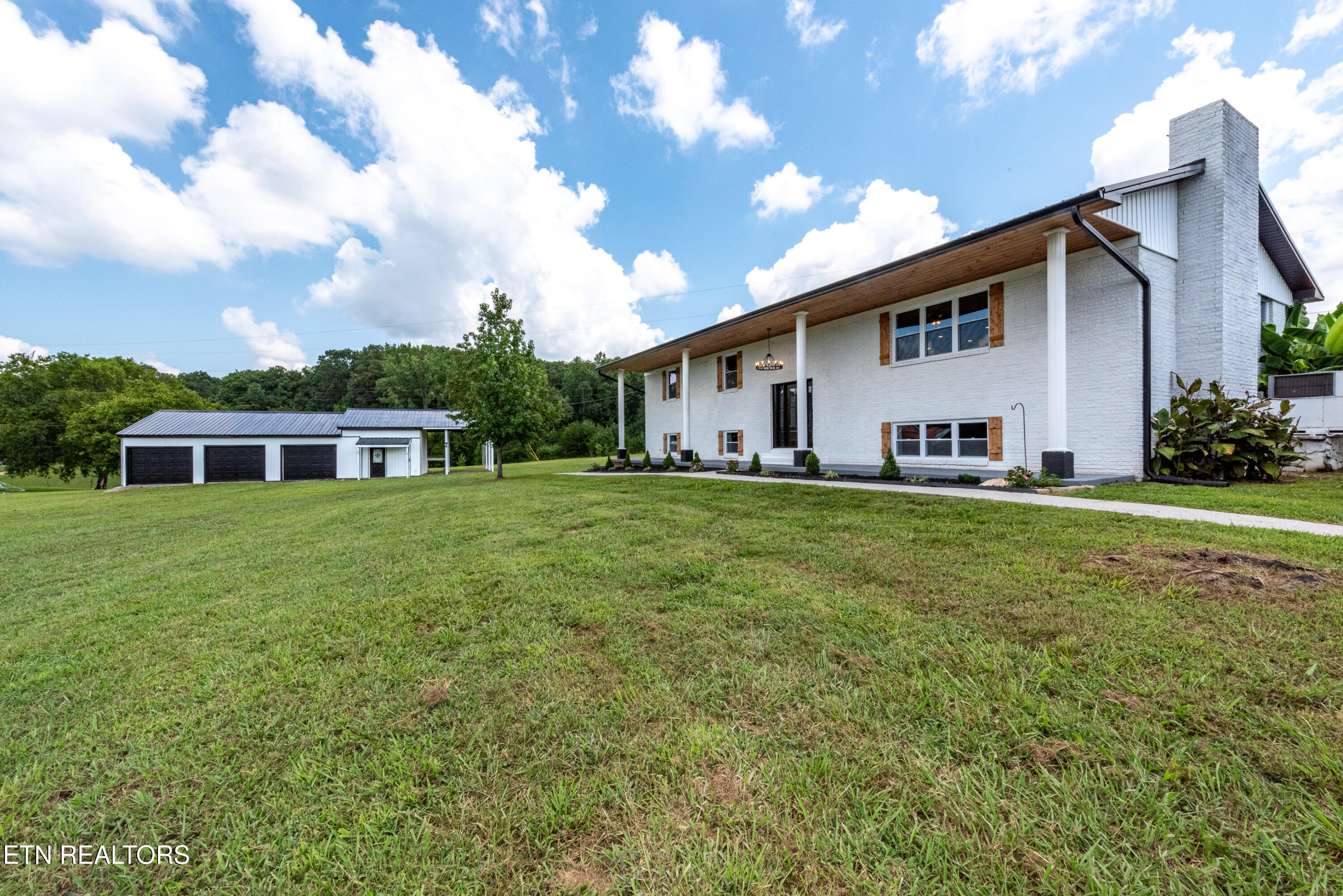 558 Hopewell Rd