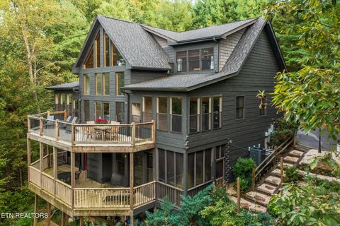 Photo of 3148 Rocking Chair Lane, Sevierville, TN 37862 (MLS # 1337176)