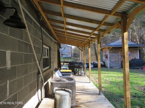 Tiny photo for 446 Lovers Lane, Townsend, TN 37882 (MLS # 1328313)