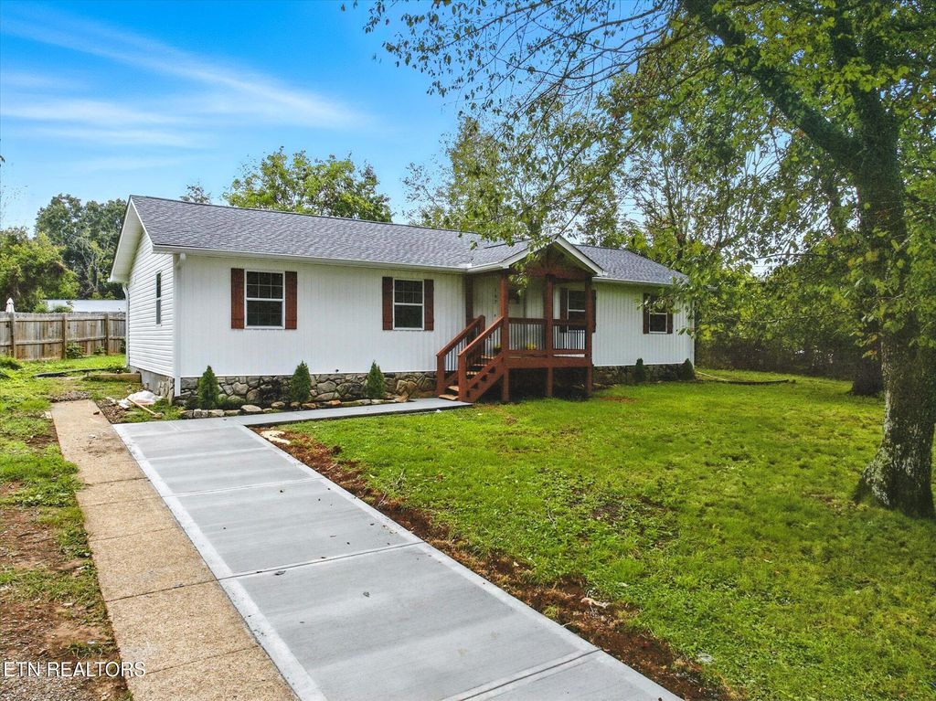 Photo of 167 Warrior Circle, Oak Ridge, TN 37830 (MLS # 1314211)
