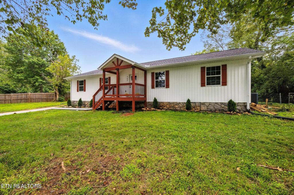 Photo of 167 Warrior Circle, Oak Ridge, TN 37830 (MLS # 1314211)