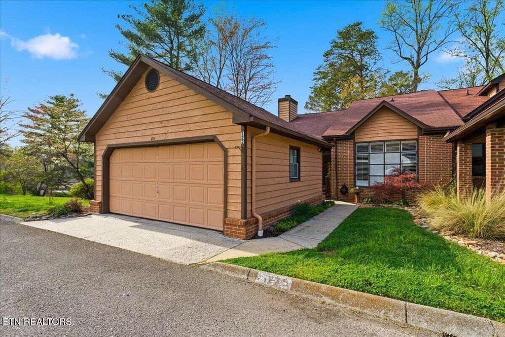 Photo of 122 Blue Ridge Court, Oak Ridge, TN 37830 (MLS # 1333688)