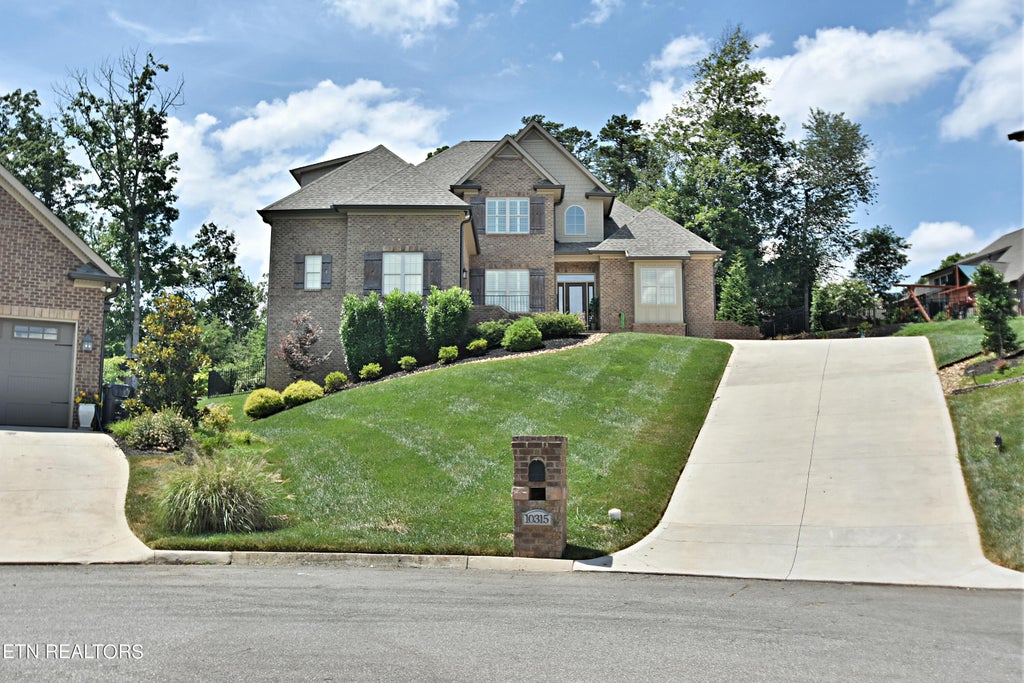 Photo of 10315 Avery Springs Lane, Knoxville, TN 37922 (MLS # 1269632)