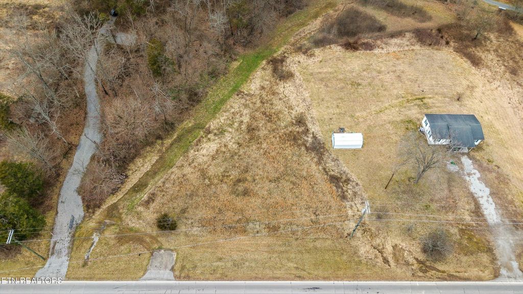 Photo of 233 Highway 370, Luttrell, TN 37779 (MLS # 1329909)