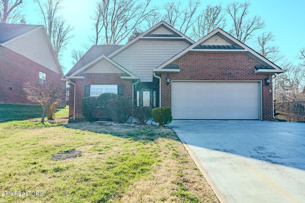Photo of 2005 Infinity Lane, Sevierville, TN 37876 (MLS # 1326931)