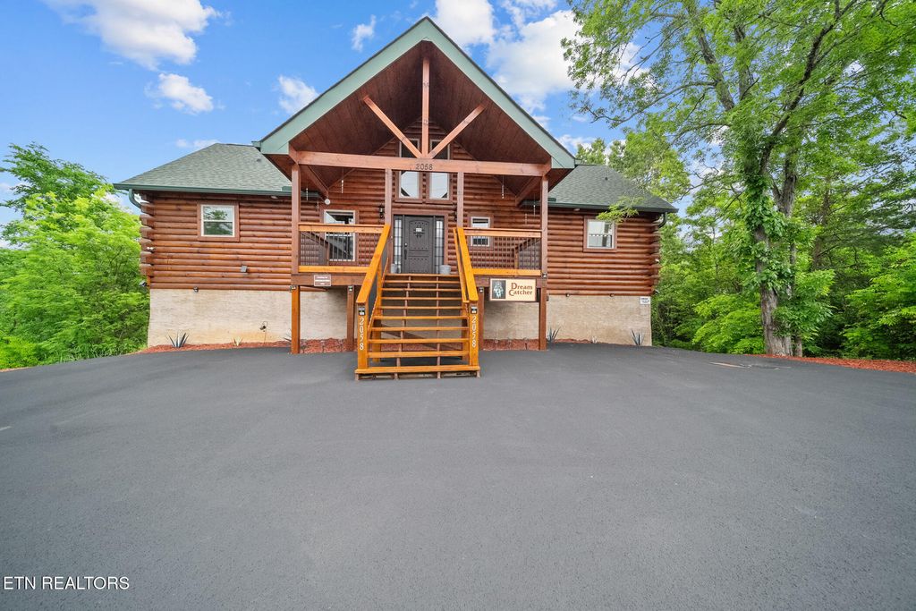 Photo of 2058 Eagle Feather Drive, Sevierville, TN 37876 (MLS # 1336995)