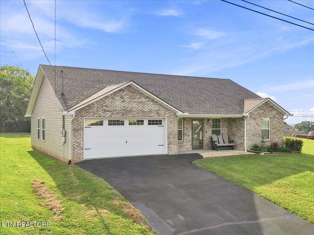 Photo of 611 Privet Drive, Dandridge, TN 37725 (MLS # 1355974)