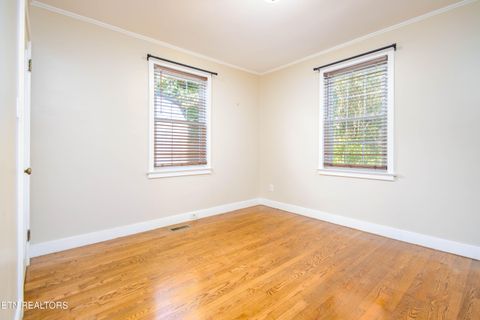 Tiny photo for 207 Catlett Rd, Knoxville, TN 37920 (MLS # 1318642)
