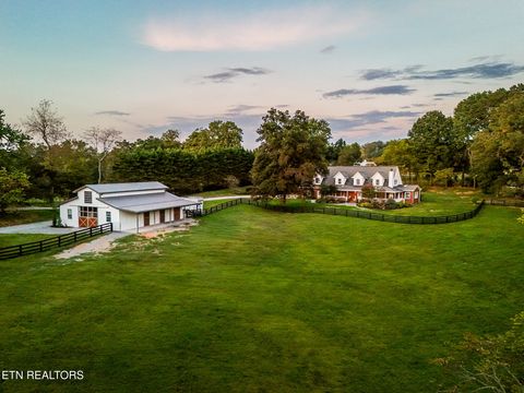 1834 Turkey Pen Lane Lenoir City TN 37772