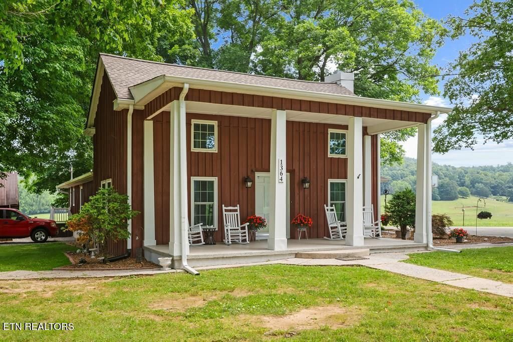 Photo of 1364 Country Club Rd, Sparta, TN 38583 (MLS # 1322353)