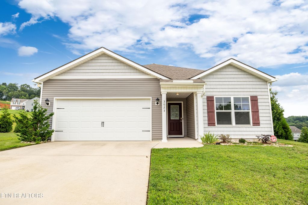 Photo of 3023 Sagegrass Drive Drive, Louisville, TN 37777 (MLS # 1310776)