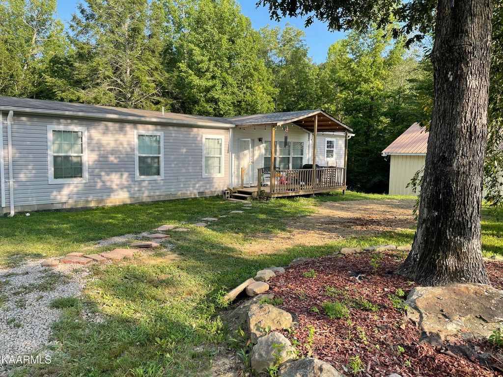 Photo of 1994 Hurricane Rd, Huntsville, TN 37756 (MLS # 1234670)