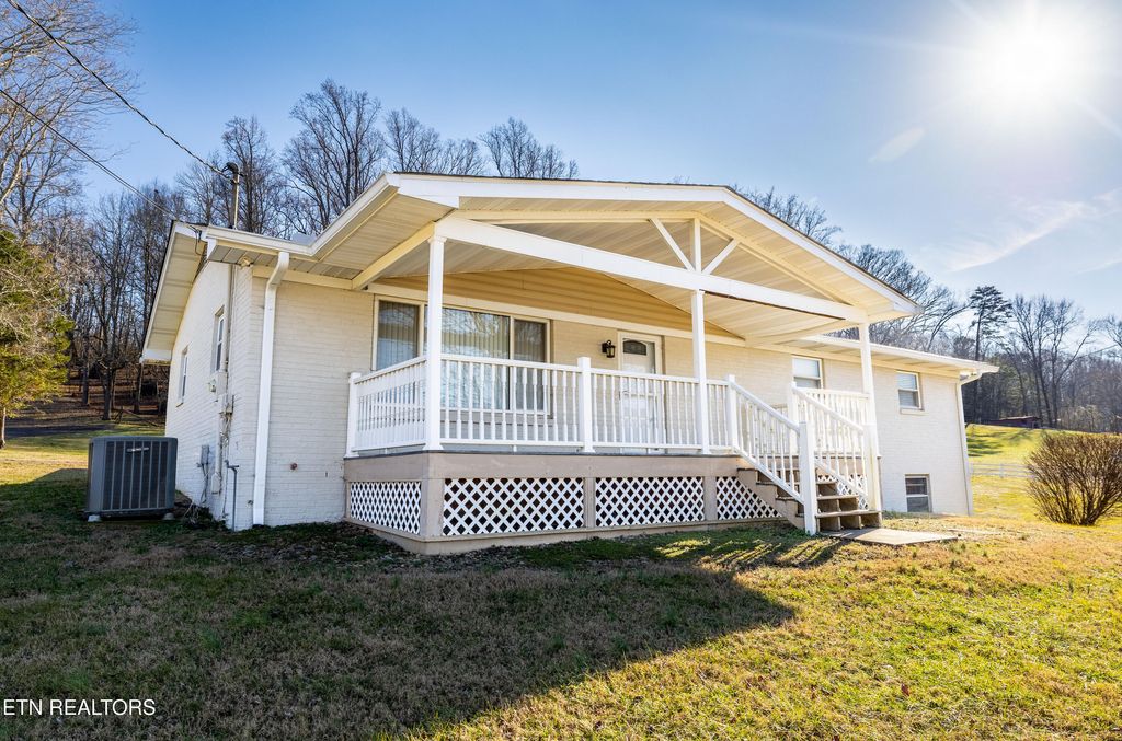 Photo of 5120 Nails Creek Rd, Rockford, TN 37853 (MLS # 1287896)