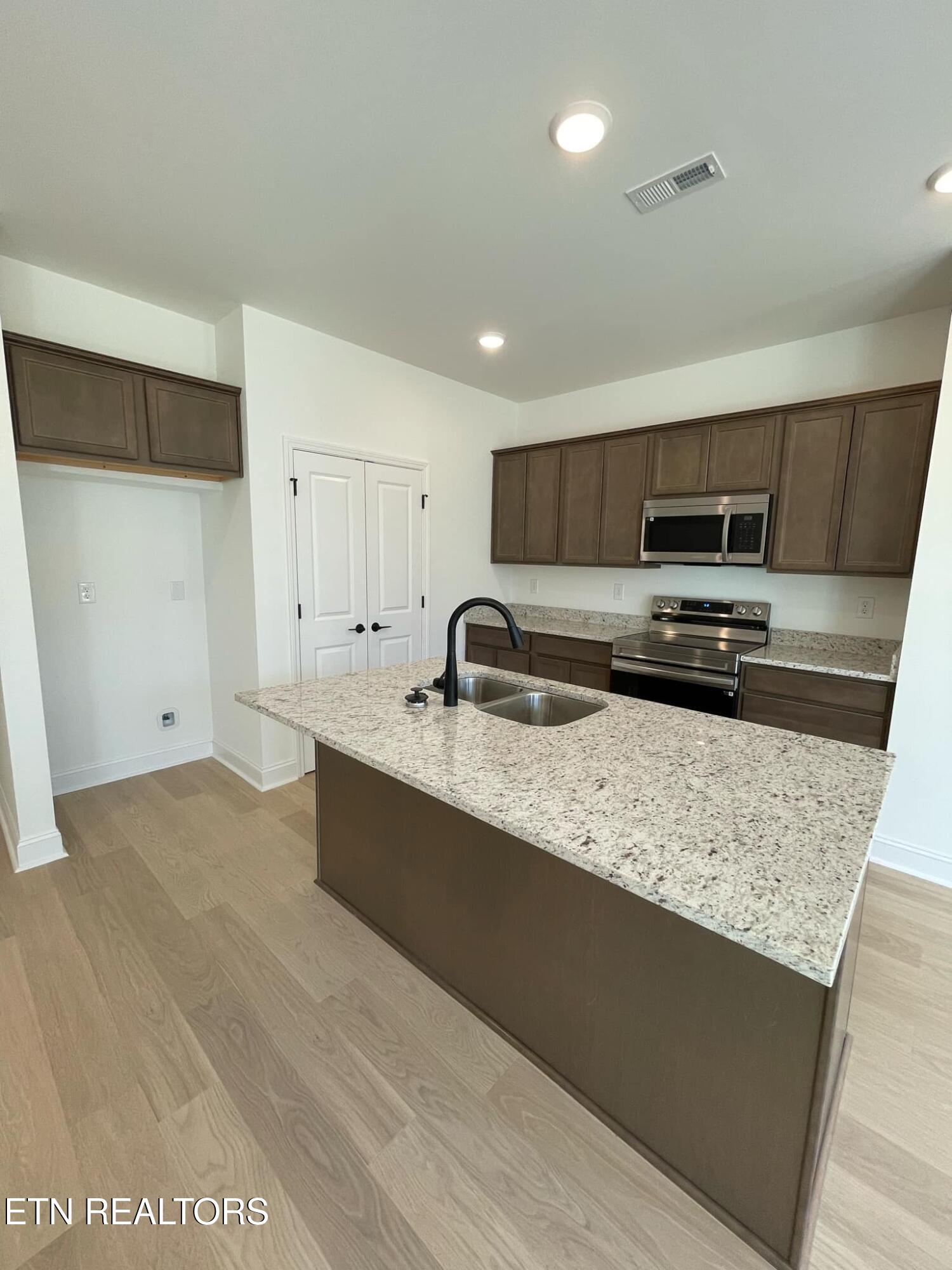 9141 Rolling Stone Way