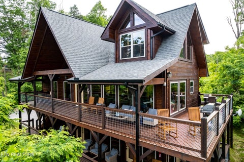 Photo of 1219 Hemlock Drive, Gatlinburg, TN 37738 (MLS # 1345195)
